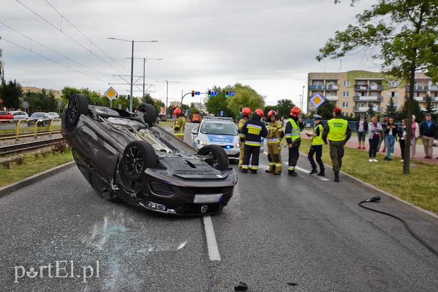 Dachował na Ogólnej