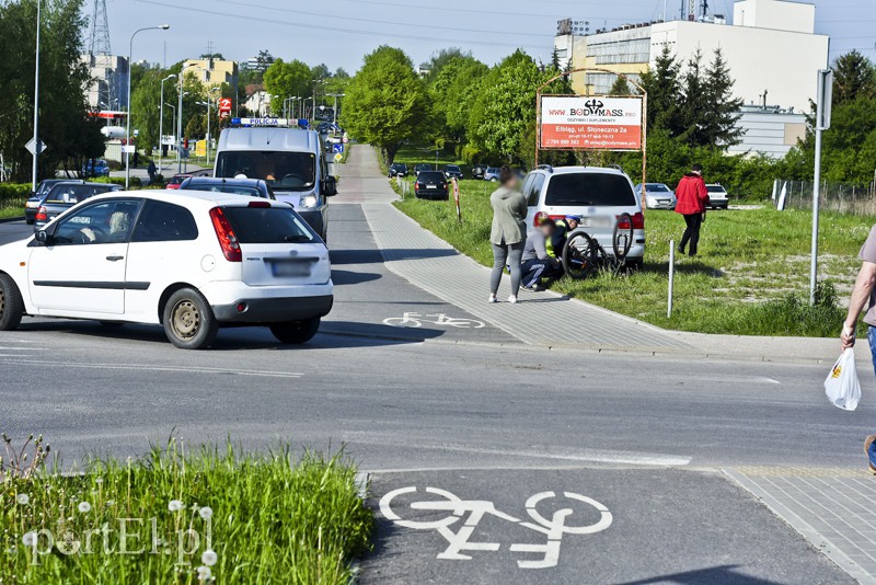 Kolizja rowerzysty z seatem na ul. Częstochowskiej