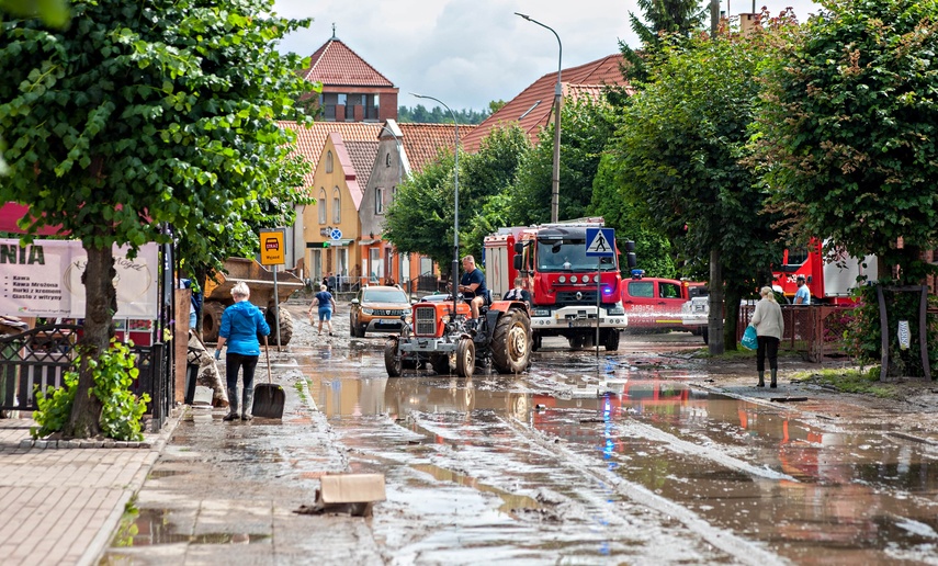 Wielkie sprzątanie po wielkiej wodzie