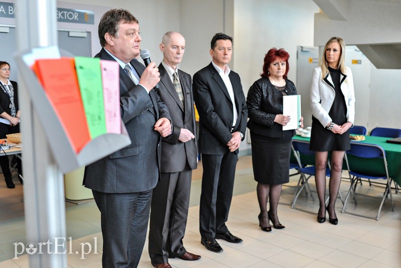 650 ofert na targach pracy