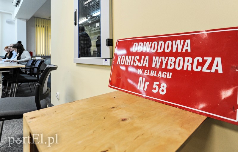 Trwają wybory do europarlamentu