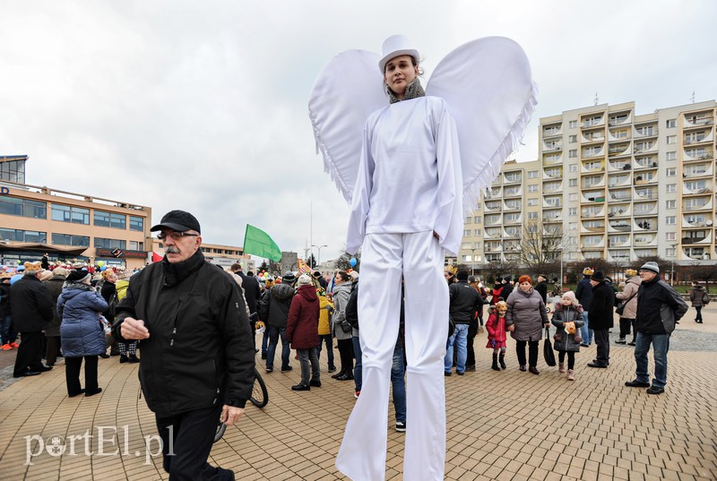 Mędrcy świata, monarchowie, gdzie śpiesznie dążycie?