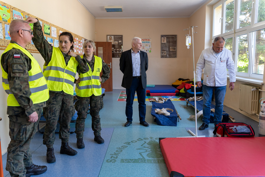 Morfina i albo wte, albo wewte, czyli kryzysowe ćwiczenia urzędu