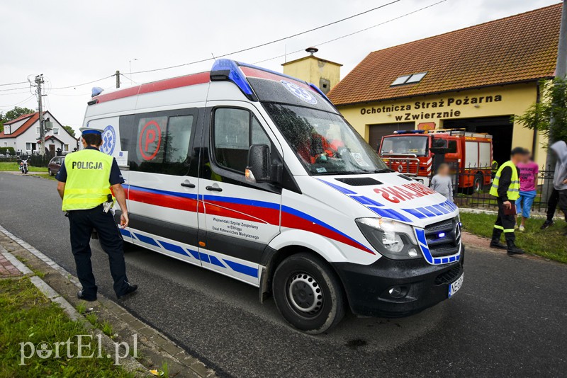 Skuterem uderzyła w samochód dostawczy