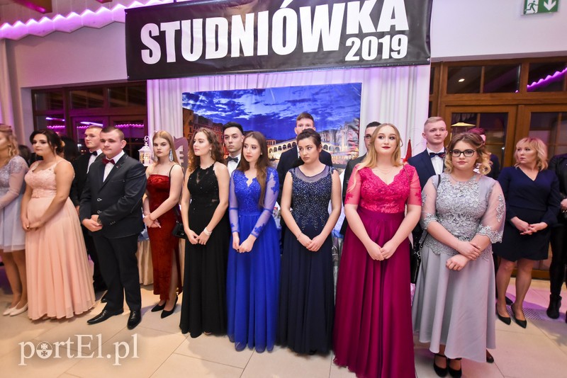 IV LO: Studniówka ze sportowym akcentem