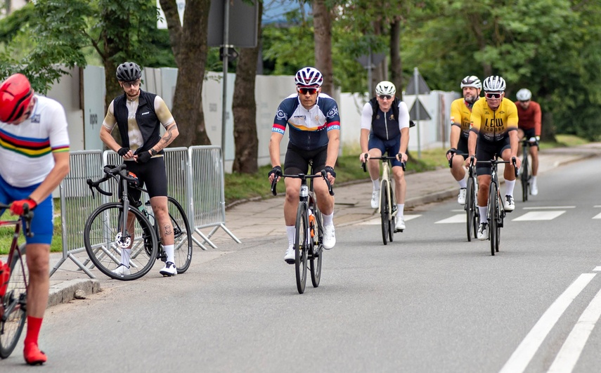 Ścigali się na szosie i rolkach. Road Race w Elblągu