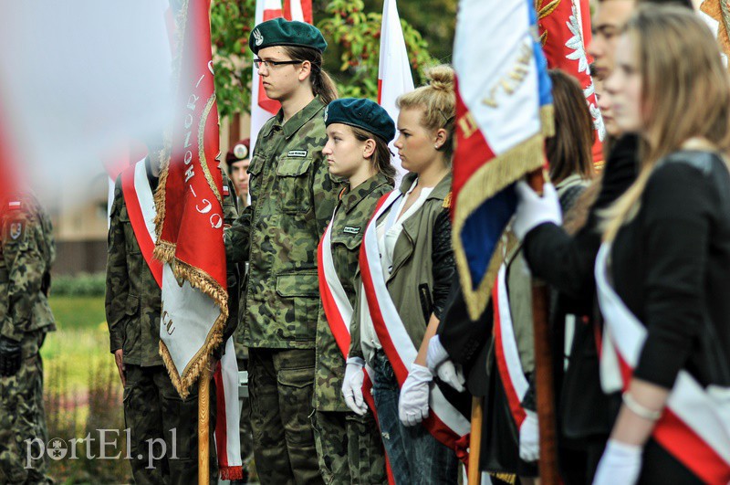 Gdy ludzie zapomną, kamienie wołać będą..