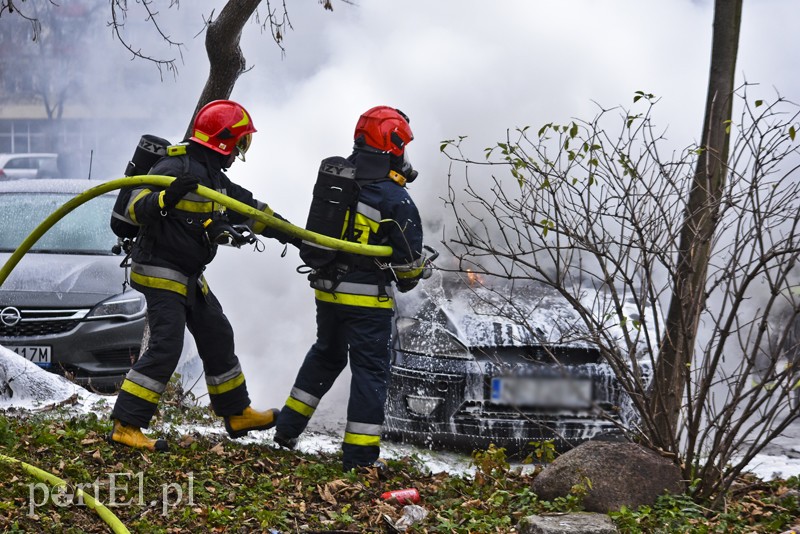 Pożar samochodu przy placu Grunwaldzkim