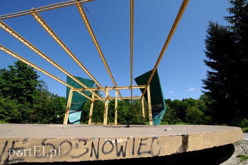Inspektorzy ocenią, jak bardzo amfiteatr się sypie