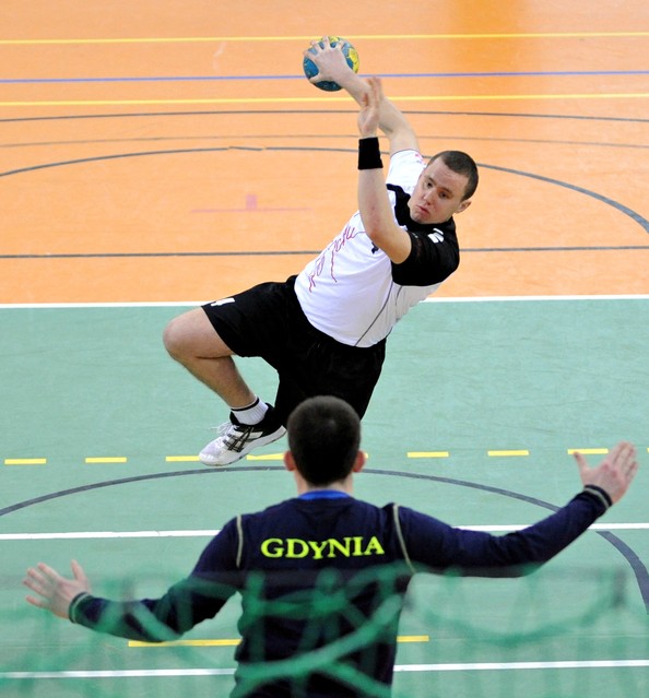 KS Meble Wójcik przegrał z Kar-Do Gdynia 24:28