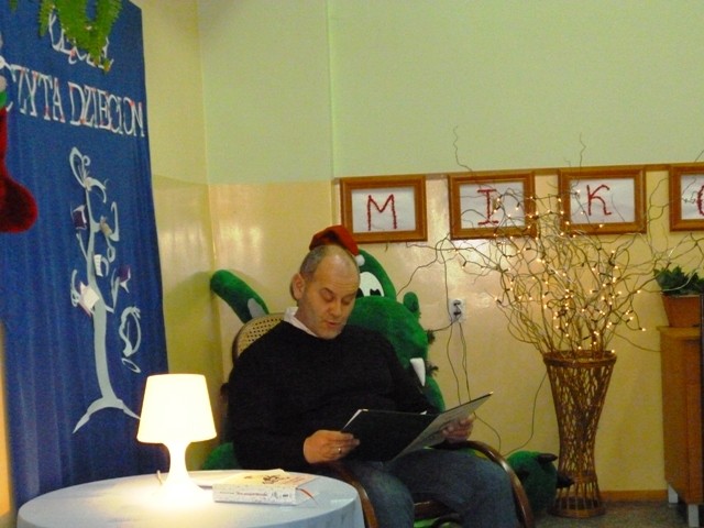 Łęcze czyta dzieciom