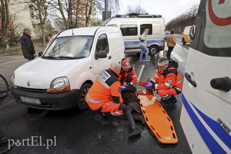  Potrącenie pieszej przy hali Elzam