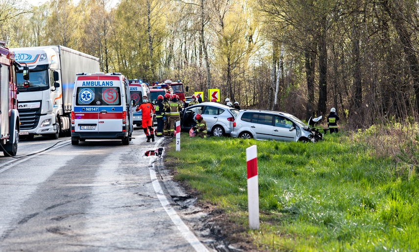 Wypadek w Karczowiskach. Droga nr 22 zablokowana