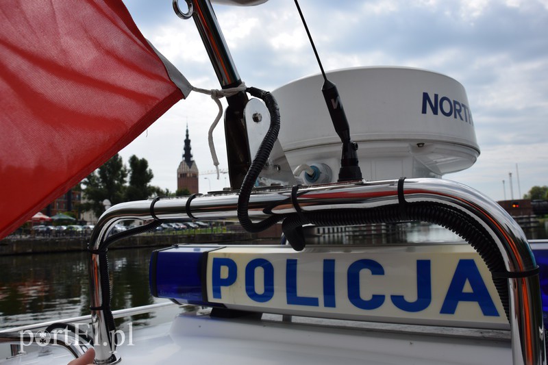 Nuda, nic się nie dzieje. I dobrze