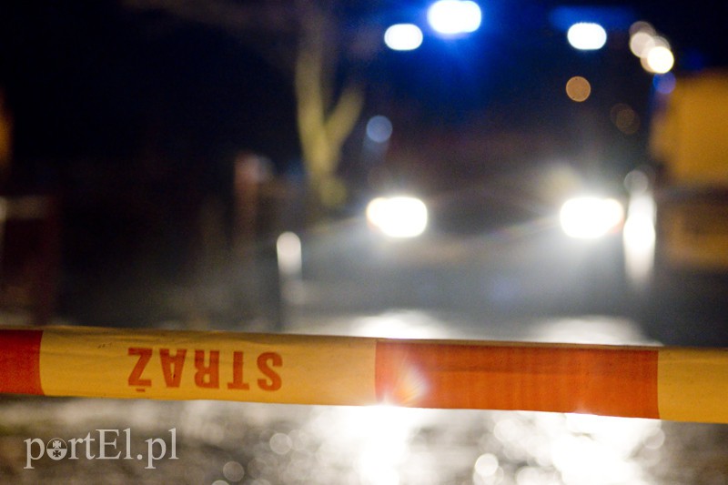 Poszukiwani uciekli na dach. Trwają negocjacje