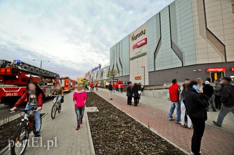 Alarm bombowy w Ogrodach