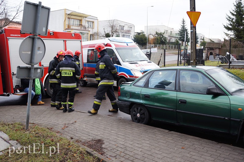 Zderzenie na Bema: karetka przyjechała aż z Młynar!