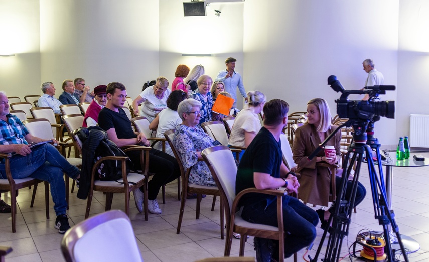 Portowa debata, która do wyborów nic nie zmieni