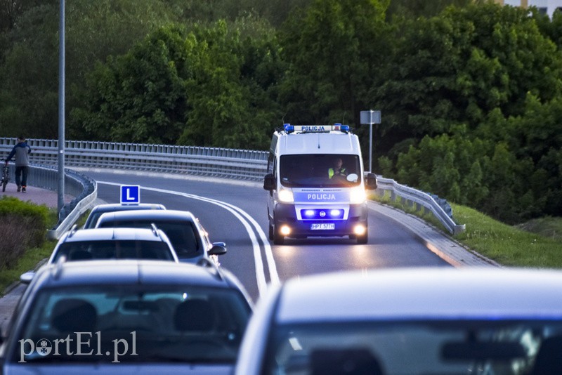 Wypadek motocyklisty na Modrzewinie