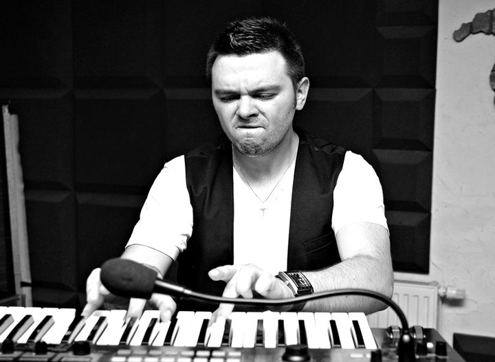 Wojciech Pilichowski zagrał w Mjazzdze