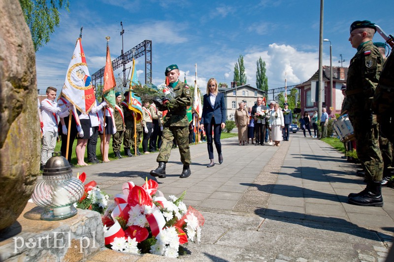 Oddali hołd byłym więźniom