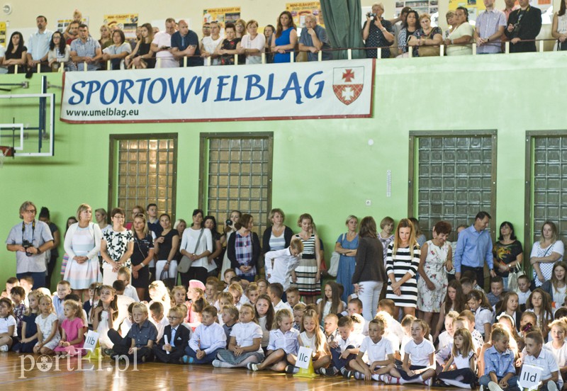  Pierwszy dzwonek z nadziejami i obawami
