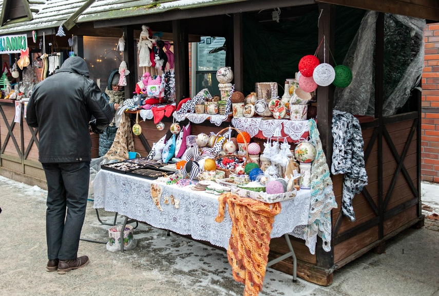 Mikołaj, stragany, koncerty. Trwają Świąteczne Spotkania Elblążan