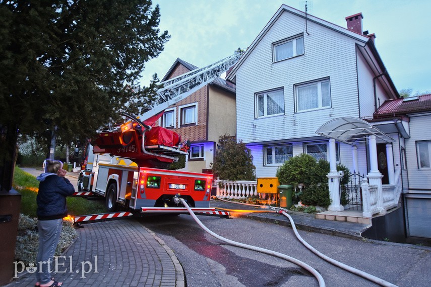 Pożar dachu domu jednorodzinnego przy ul. Warmińskiej