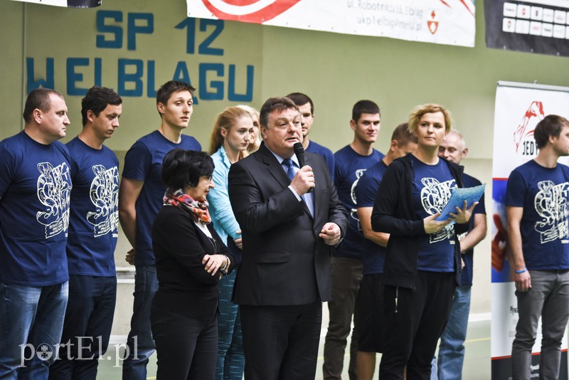 Pływają, ćwiczą i mówią. O zdrowiu i dla zdrowia