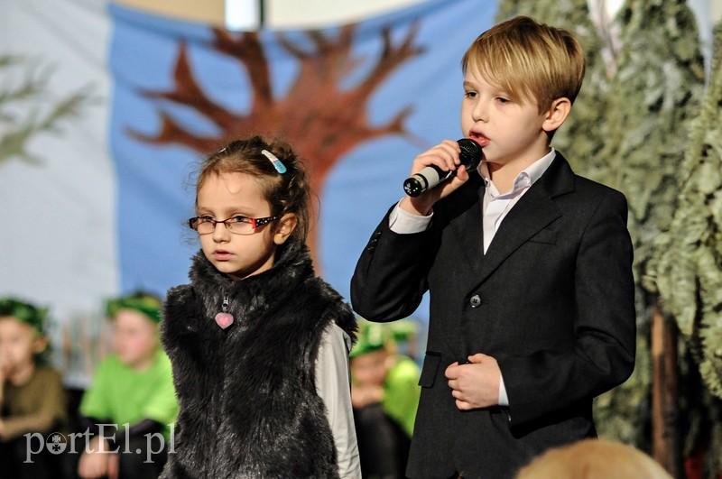 Świnki trzy ratują szkołę