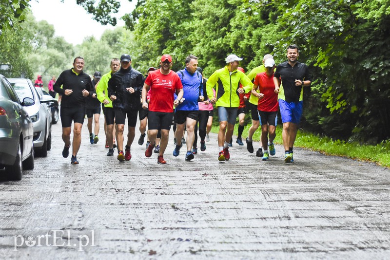 Mistrz Polski w maratonie uczy, jak biegać