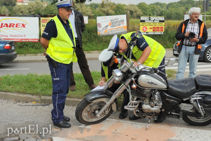 Zderzenie motocyklisty z bmw