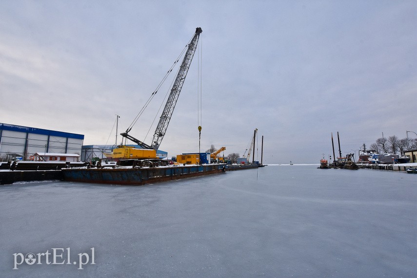 Zamarznięty port w Tolkmicku