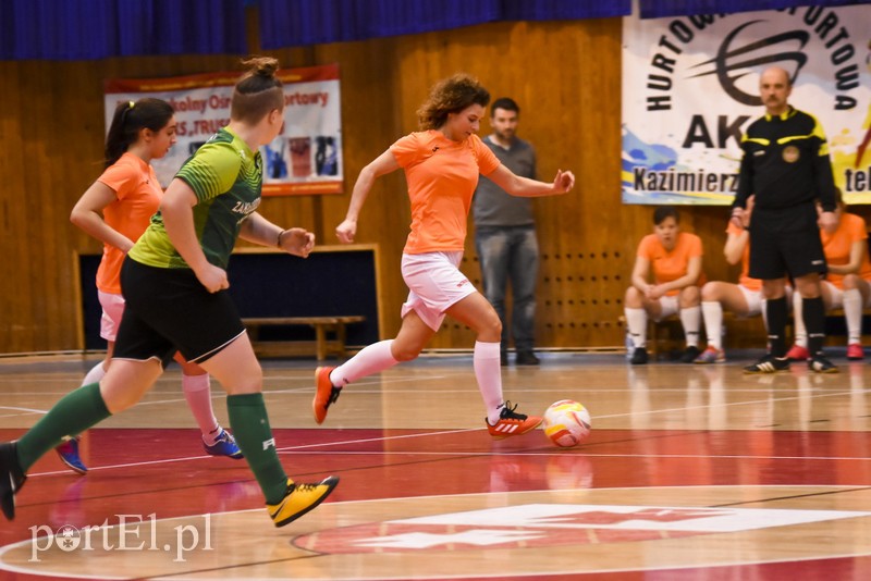 Lew wygrywa w turnieju Hanza Cup