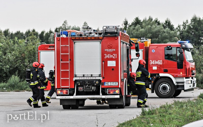 Strażacy interweniowali na stacji benzynowej