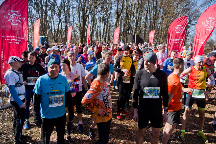 Wiosnę rozpoczęli od półmaratonu