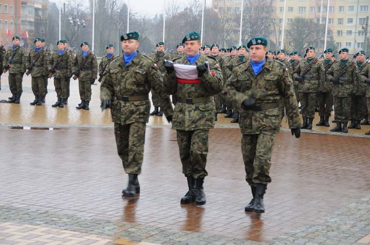 Deszczowe Święto Niepodległości w Elblągu