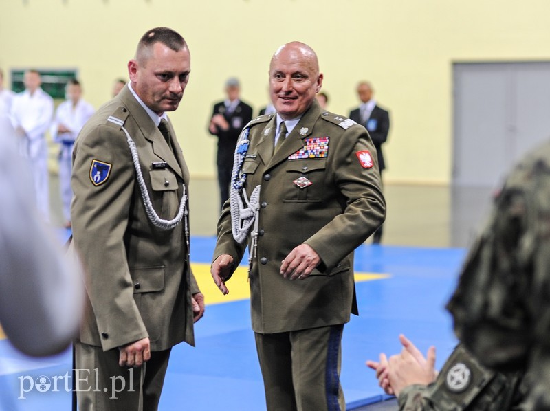 Żołnierze na tatami