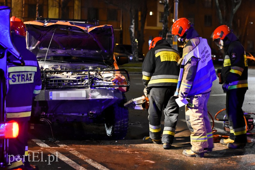 Kolizja audi z oplem na skrzyżowaniu ul. Wigilijnej z ul. Rycerską