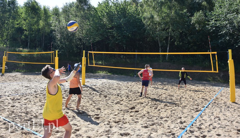 Towarzysko na piastowskmi piachu