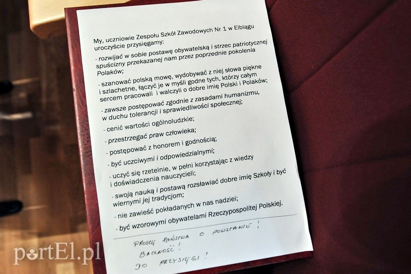Zawodowo ślubowali