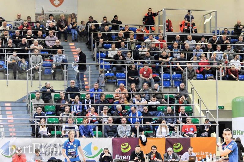 Sześć bramek zaliczki Kram Startu