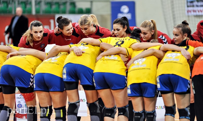 Challenge Cup: jednobramkowa zaliczka Hiszpanek
