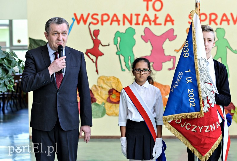 Plac zabaw przy SP 19 oficjalnie otwarty