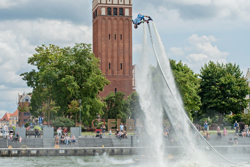 Na rzece sporo się dzieje