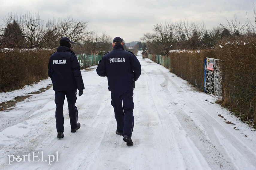 Policja szuka bezdomnych w czasie mrozów. „Przyjmują pomoc bardzo rzadko”
