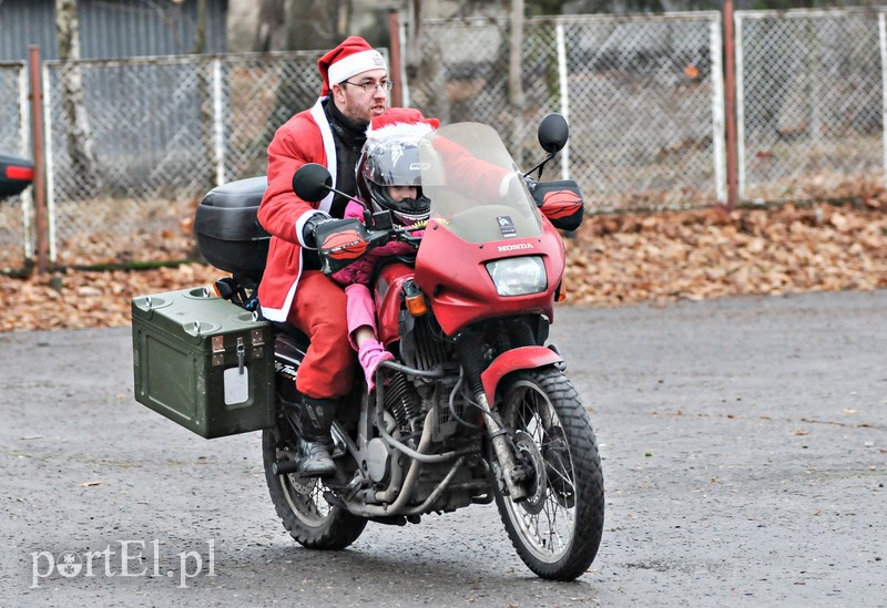 Motomikołaje niosą radość