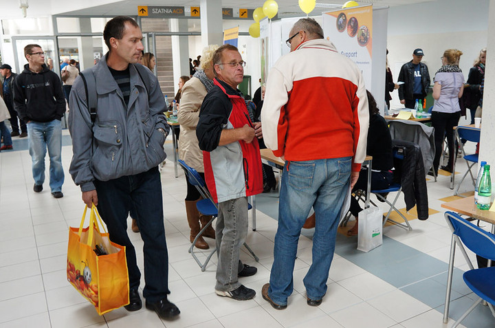 Przyszli po pracę na targi pracy