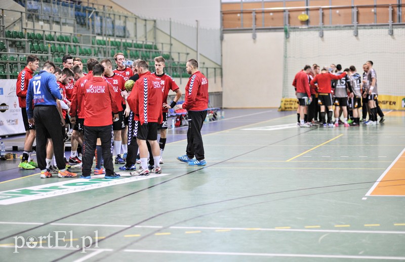 Meblarze bliscy pokonania superligowca 