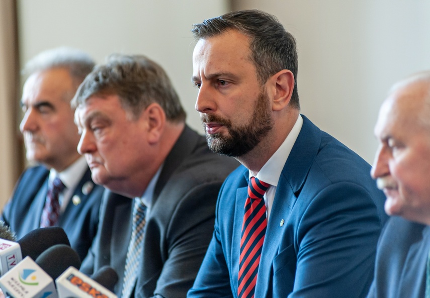 Koniec doceniania dziadostwa
